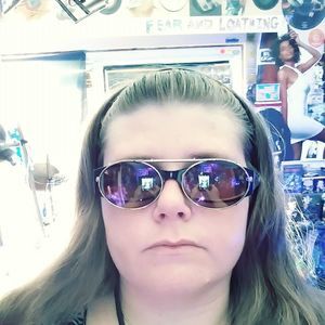 Meet your Posher, Paula